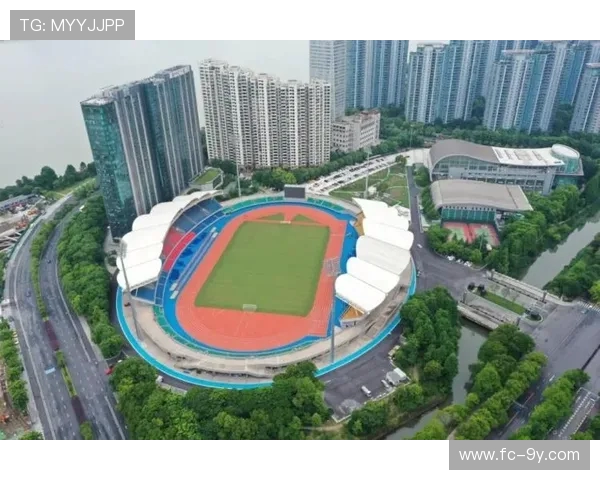 激战正酣的萧山足球联赛决赛引爆全城体育激情与荣耀之夜盛典时刻